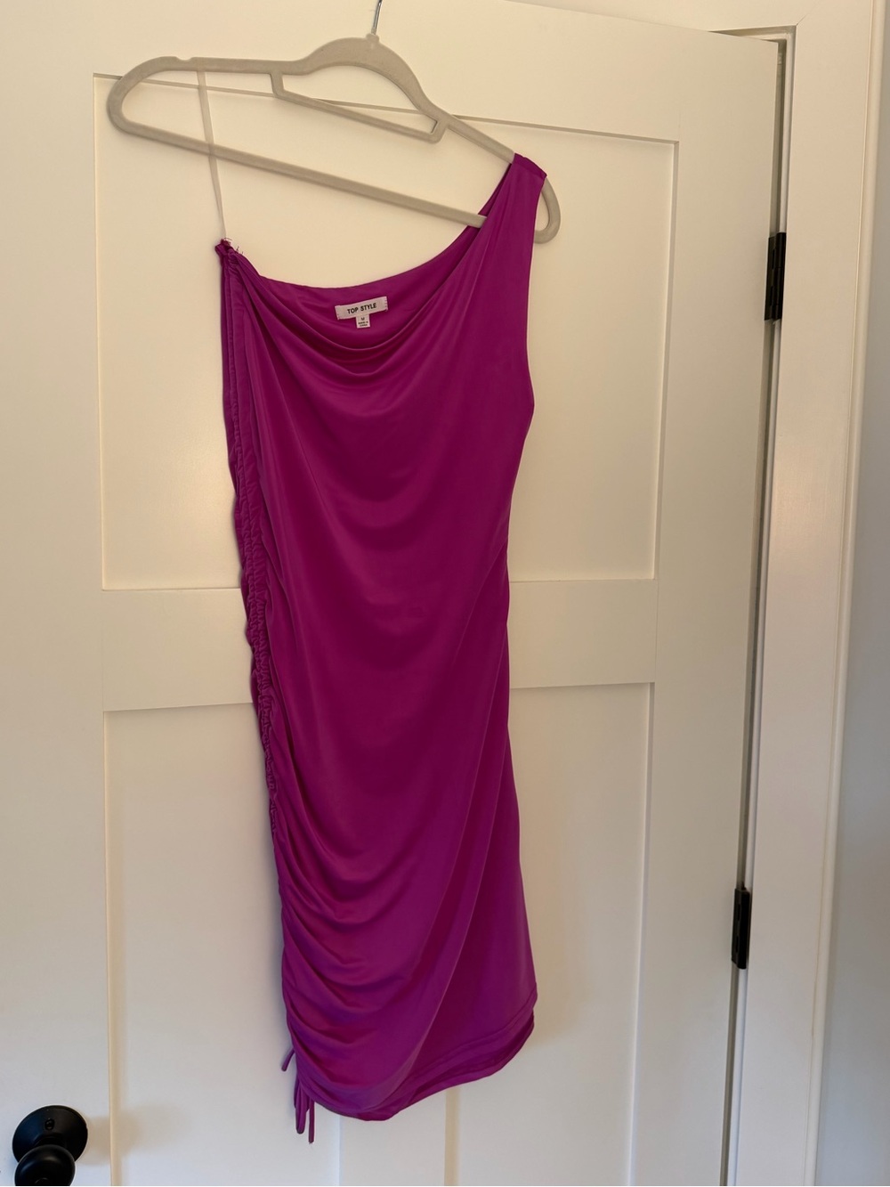 One-Shoulder Magenta Cocktail Dress